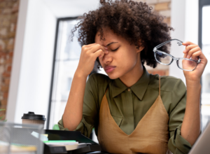 fatiga visual en el trabajo soloptical