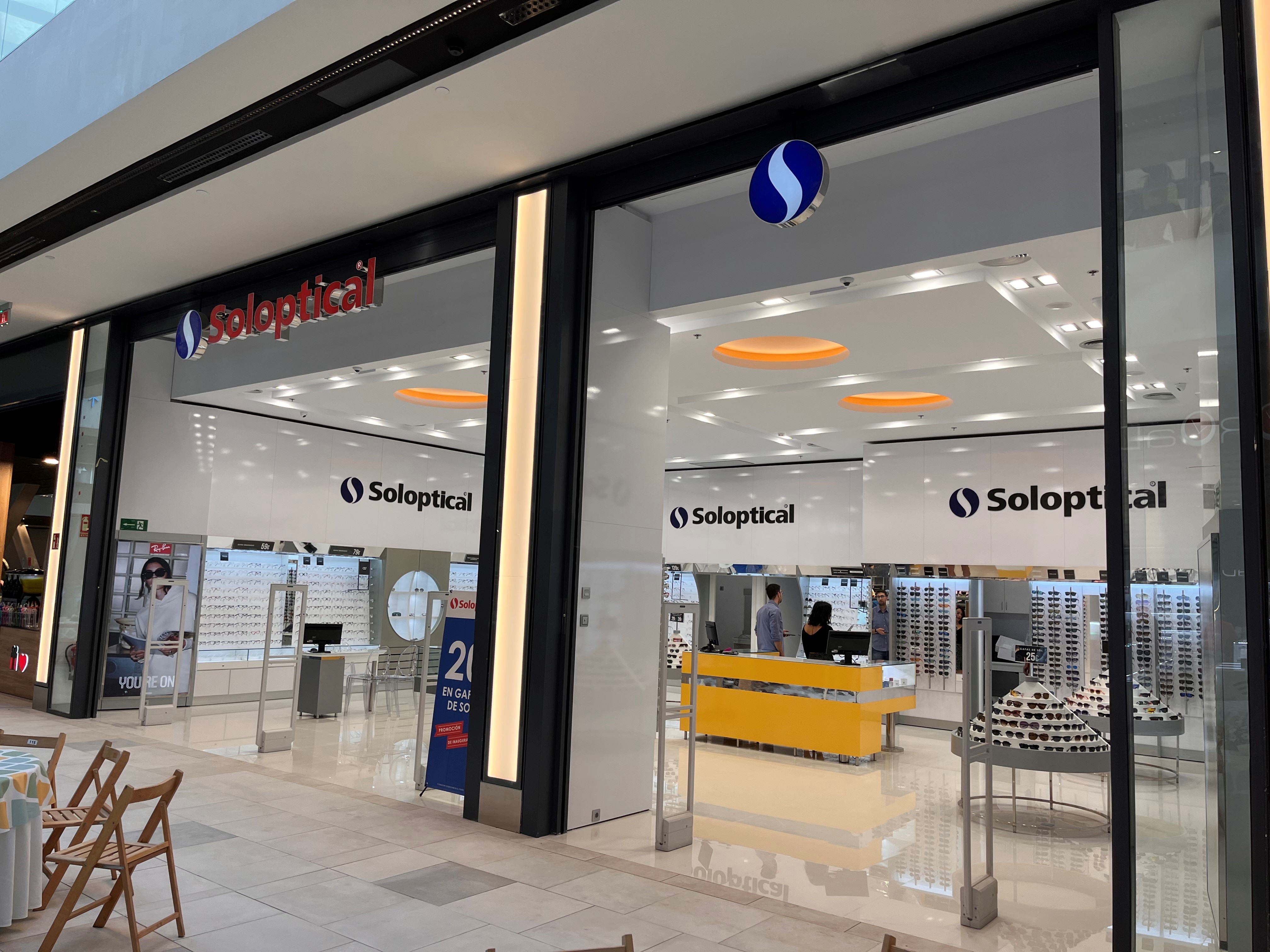 ÓPTICA SOLOPTICAL EN CENTRO COMERCIAL VIALIA EN VIGO