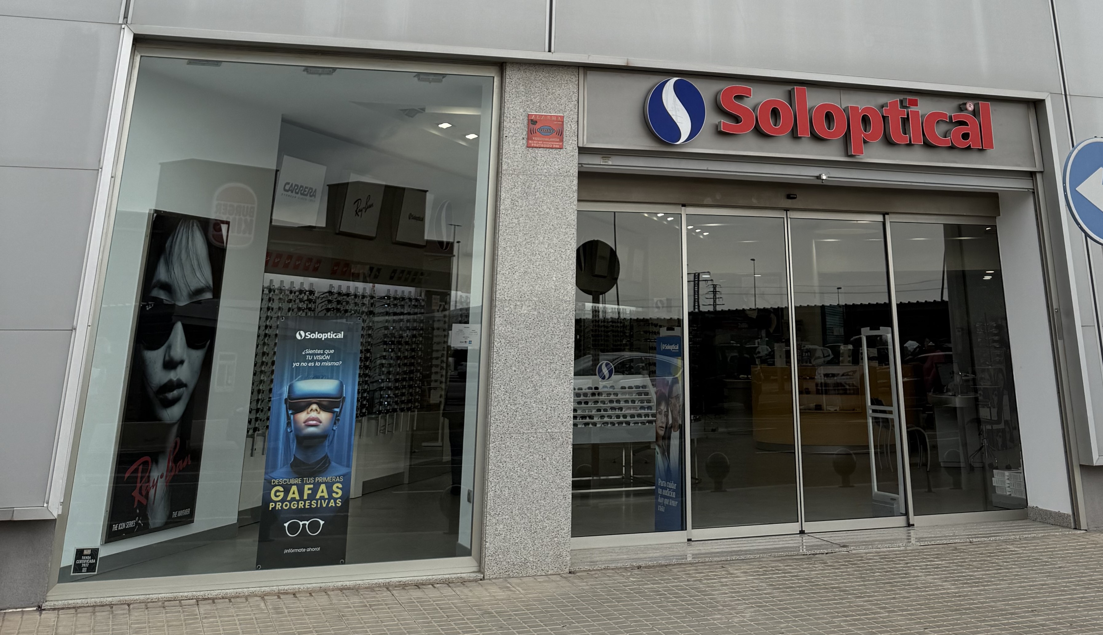 ÓPTICA SOLOPTICAL EN PARQUE COMERCIAL EL SAUCE EN ELCHE